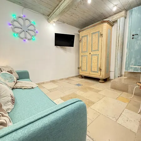 Casa Fiore לינה וארוחת בוקר