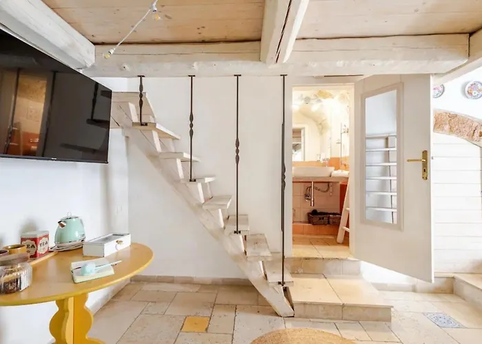 Casa Fiore לינה וארוחת בוקר 4*