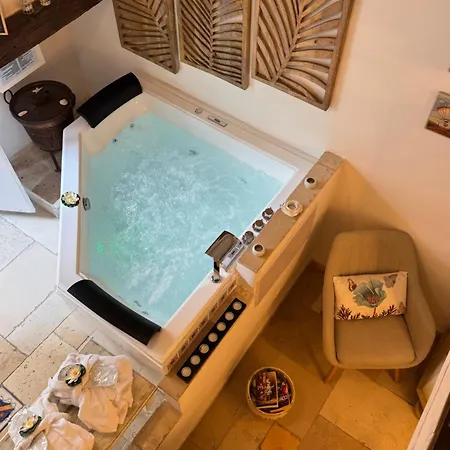 Casa Fiore Bed & Breakfast 3*